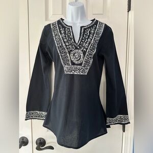Magazine Black Embroidered Tunic Top Size Medium